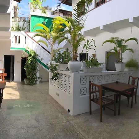 Хостел Zlife Stone Town Занзибар Экстерьер фото